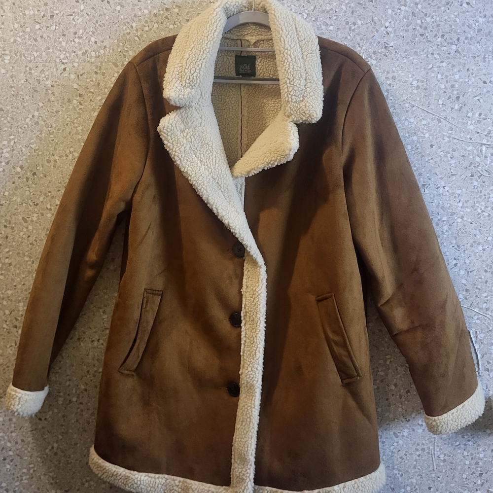 Mens‎ Bomber Jacket , Wild Fable Faux Suede, Faux Fur Interior, Brown. Size XL